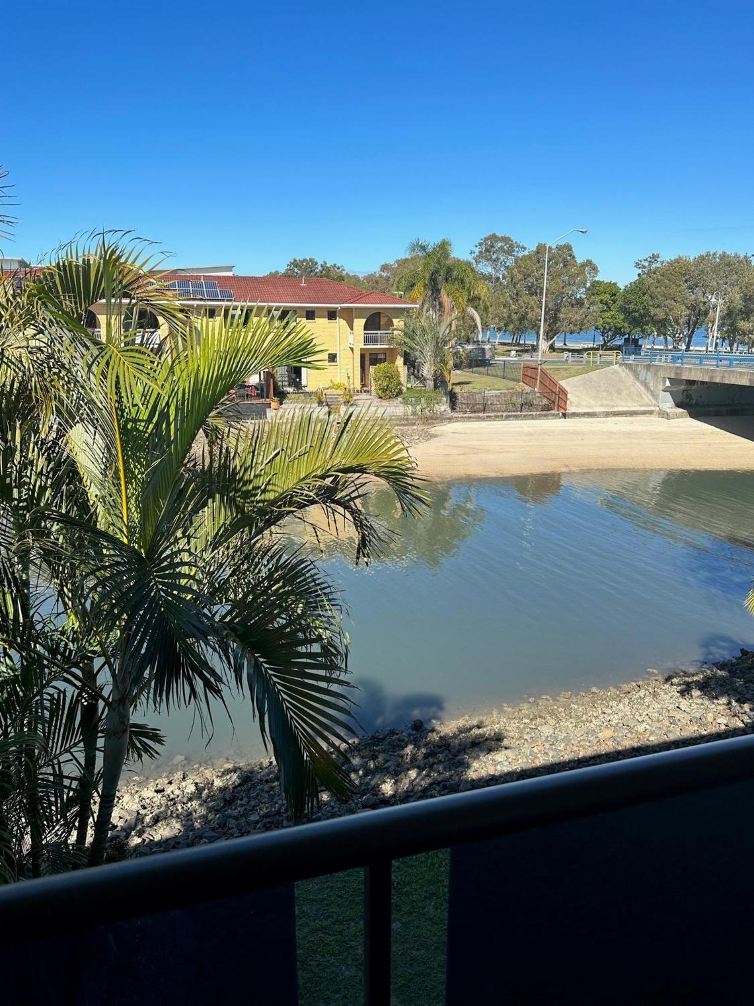 Bribie Waterways Motel Bongaree Extérieur photo