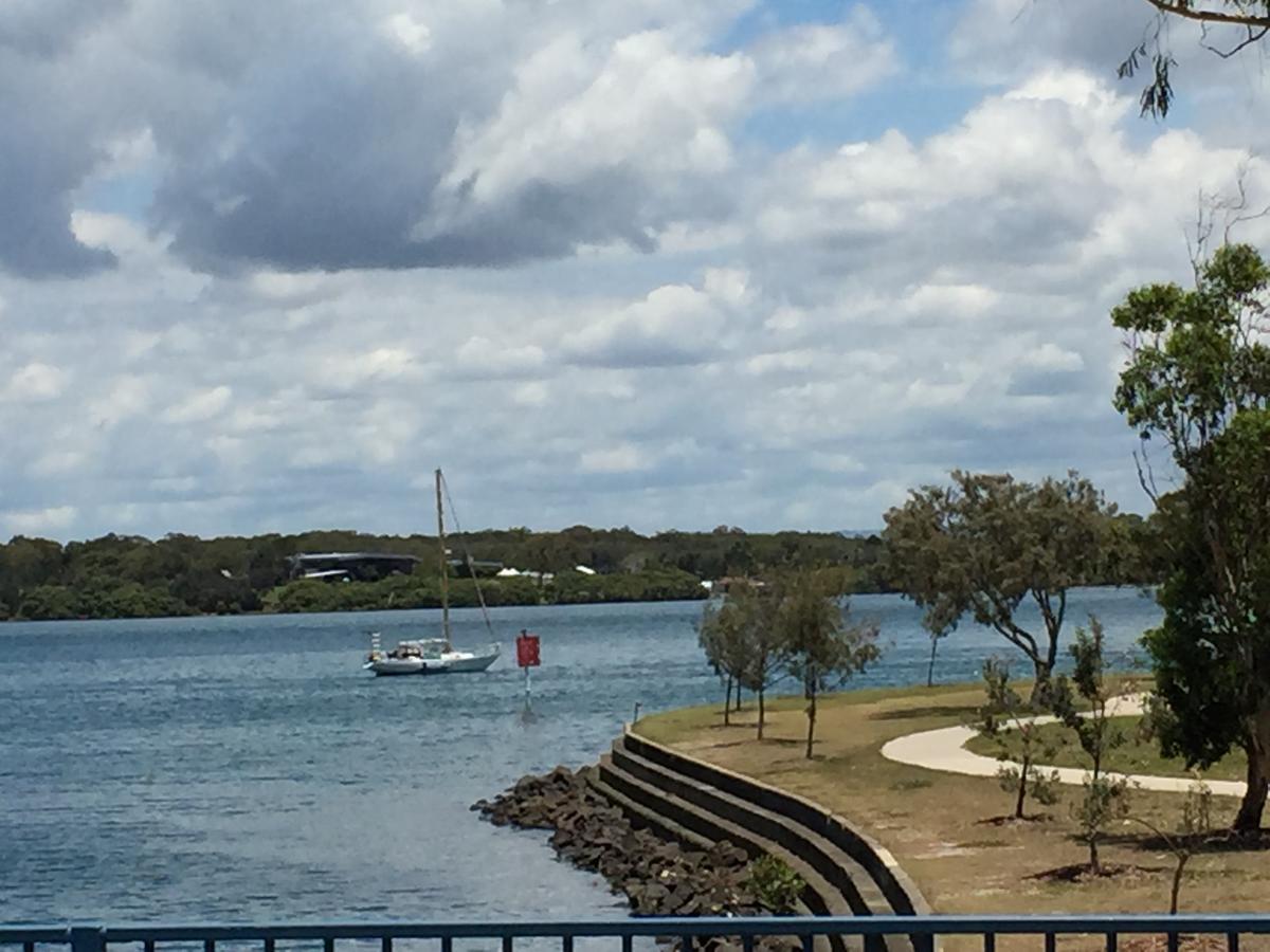 Bribie Waterways Motel Bongaree Extérieur photo