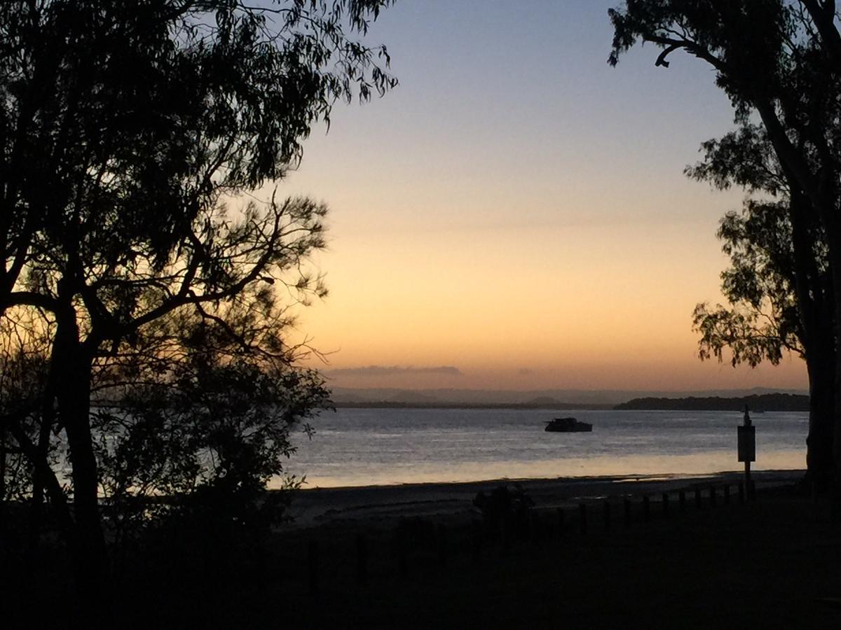 Bribie Waterways Motel Bongaree Extérieur photo
