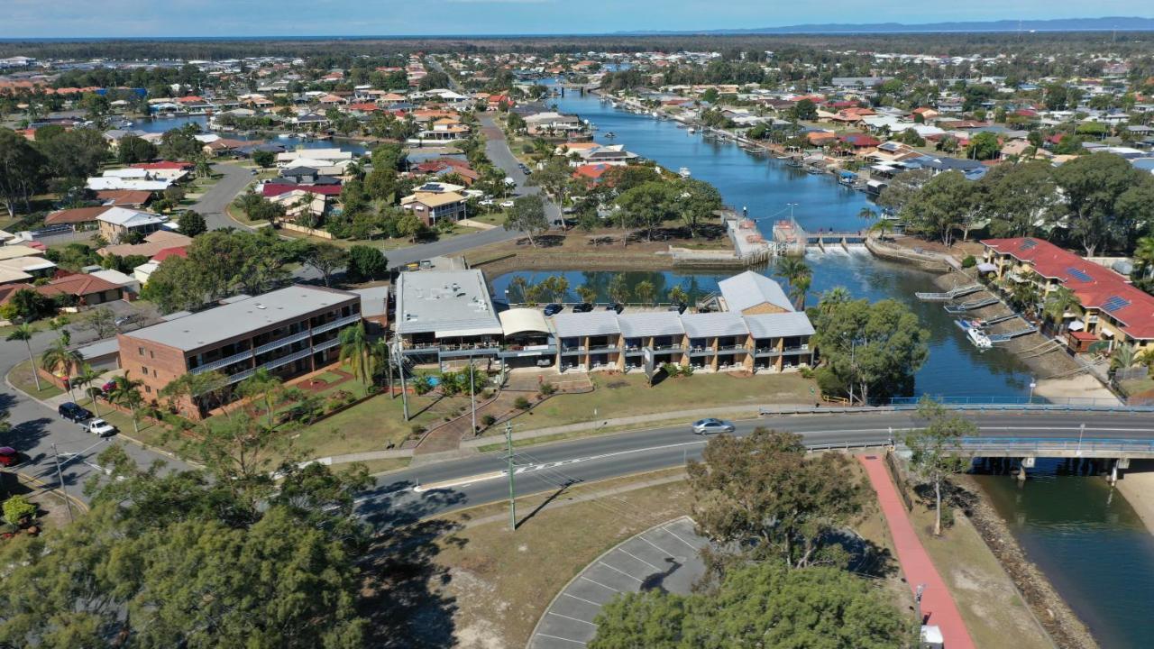 Bribie Waterways Motel Bongaree Extérieur photo